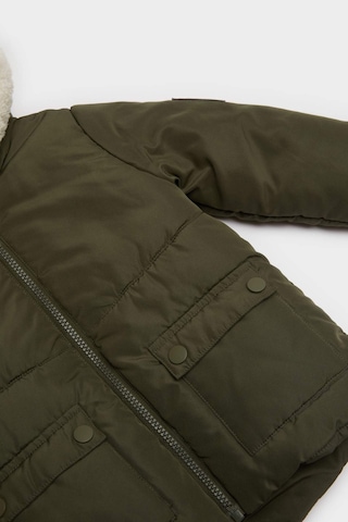 Defacto Erkek Bebek Su Geçirmez Kapüşonlu Pelüş Astar Fermuarlı Mont A2843a525wnkh215 Haki