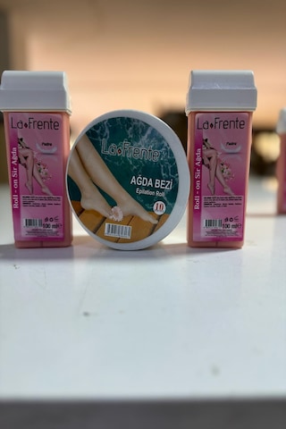 La Frente Pudralı Roll-On Kartuş Ağda 2 x 100 ML + Ağda Bezi 10 M La Frente Pudralı Roll-On Kartuş Ağda 2 x 100 ML + Ağda Bezi 10 M