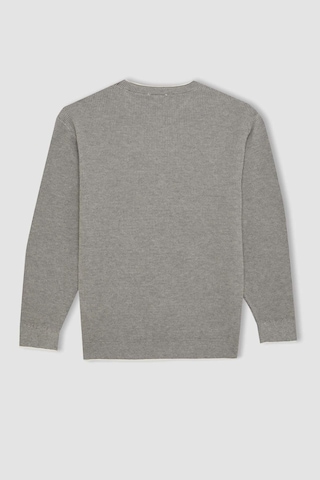 DeFacto %100 Pamuk Erkek Çocuk Gri Bisiklet Yaka Basic Düz Triko Kazak U8991A624AUGR210