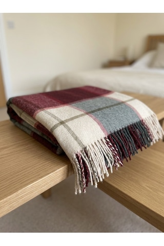 Gençev Home %100 Saf Yün Scotch Battal Boy Battaniye 200x220 (453112122)