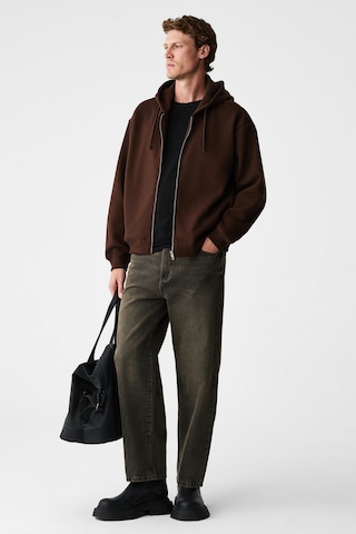 Grimelange Ashby Erkek Kapüşonlu Fermuarlı Cepli Kordonlu Boxy Kalıp Acı Kahve Sweatshirt Acı Kahverengi