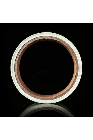 Novahub Yeşil Işıklı Bant Duvar Stickerı, 5cm X 10m, Karanlıkta Parlayan Fotolüminesan Bant