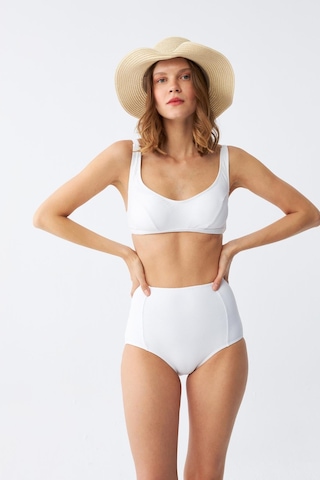 Akbeniz Kadın Beyaz Pedli Yüksek Bel Bikini Takımı