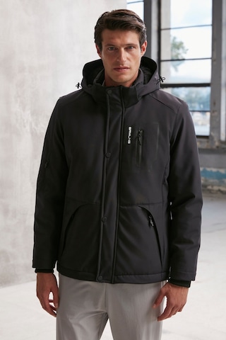 Bernard Erkek Gore-tex Su Itici Kumaş Içi Kürklü Relaxed Kapüşonlu Fermuarlı Lacivert Mont