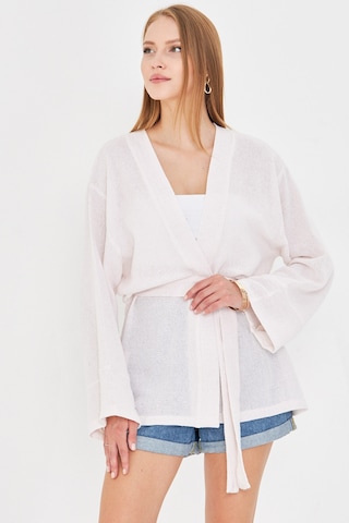 Armonika Kadın Beyaz Kemerli Kimono Arm-25y001073
