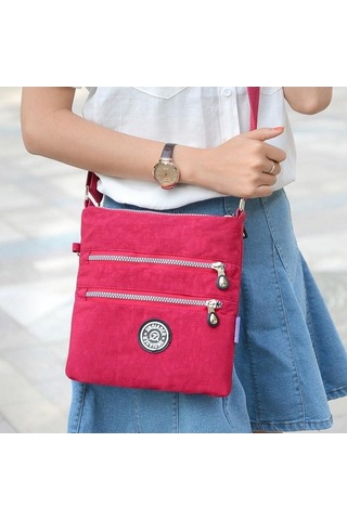 Novahub Yeşil Kadın Çapraz Vücut Messenger Çanta, Ayrılabilir Omuz Çantası, Naylon Materyal, Fermuarlı İç Cep, Pratik Boyutlar Yeşil