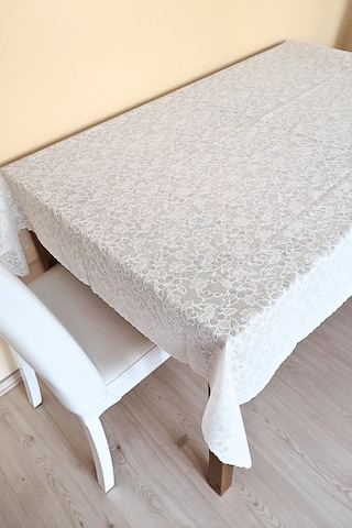 Dantel Motifli Muşamba Masa Örtüsü 120 X 150 Cm - Beyaz Renk-çiçek