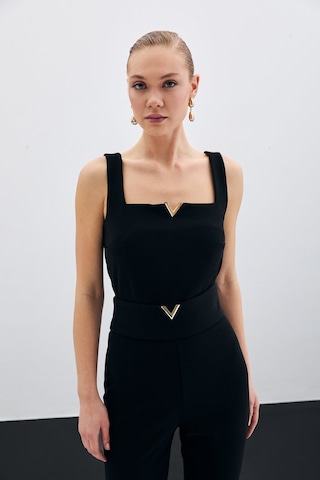 Sateen Yaka Gold Aksesuarlı Bluz - Siyah-135427 Siyah