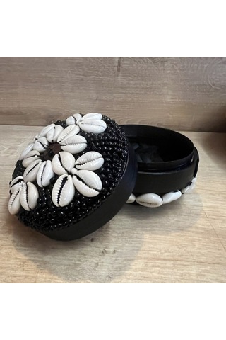 Bali Boncuklu Kapaklı Kutu 11 X 9 Cm