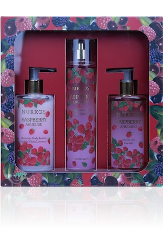 Nurxos 9888 Raspberry Ahududu Hediyelik Kutulu 3'lü Set Vücut Spreyi & Losyon & Duş Jeli