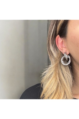 Çift Halka Formlu Gümüş Renk Çelik Küpe Minimal Ve Modern Tasarım Gümüş