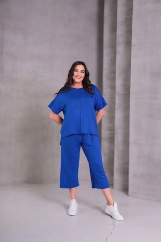 Önü Çimalı Takım Mavi