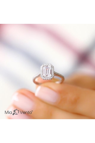 Mia Vento 1.00 Karat Emerald Tektaş Gümüş Yüzük