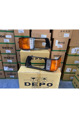 Mitsubishi L300 1987-1997 Arası Depo Sağ Ve Sol Far Çerçeveli Sinyal Lambası Mb527293 / Mb527294