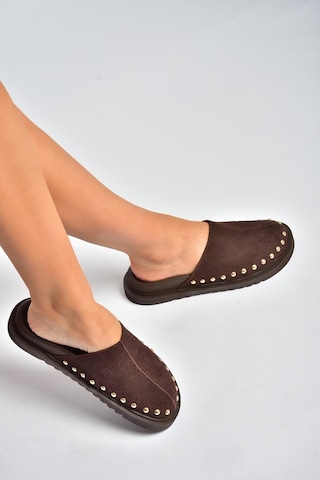 Fox Shoes Y918132902 Kahverengi Süet Önü Kapalı Sabo Terlik