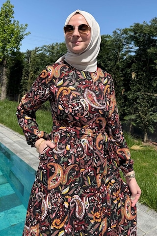 Rabia Şamlı Şal Desenli Elbise Siyah Normal