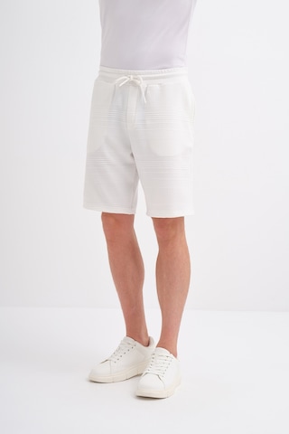 Cazador Regular Fit Örme Dokulu Bermuda Şort Ekru