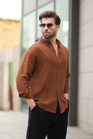 Madmext Kahverengi Basic %100 Pamuklu Uzun Kollu Erkek Gömlek E6761 Kahverengi