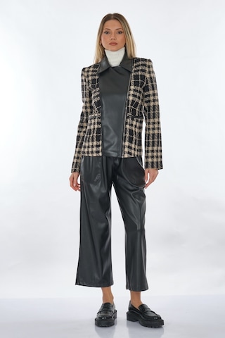 Unique Mode Gömlek Yaka Ekose Desenli Siyah Kadın Ceket Uw243001 001