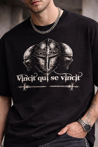 Yolo Street Oversize Siyah Tişört Şövalye Veni Vidi Vici Tasarım %100 Pamuk Unisex Sokak Stili Siyahggokkkcee