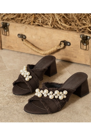 Dabab Shoes Anka Kadın Hasır Dokulu İncili Kalın Topuk Acı Kahve Terlik Sandalet Kahverengi
