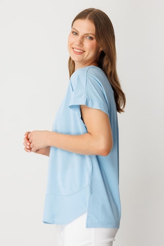 On Kadın Büyük Beden V Yaka Parçalı T-shirt 71476 Açık Mavi