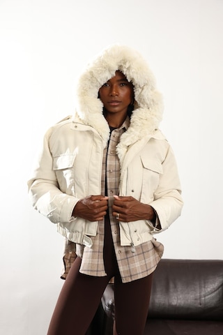 Ekru Kapüşonu Kürklü Mont D99613 Ekru