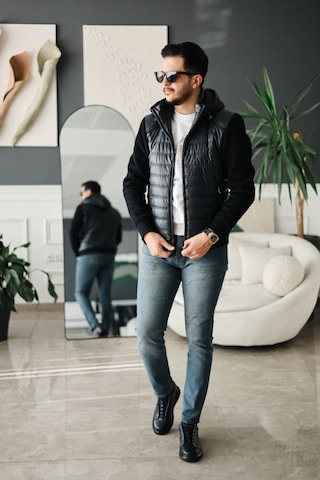 Avni Ceylan Erkek Kapüşonlu Çelik Örgü Kollu Şişme Mont Siyah