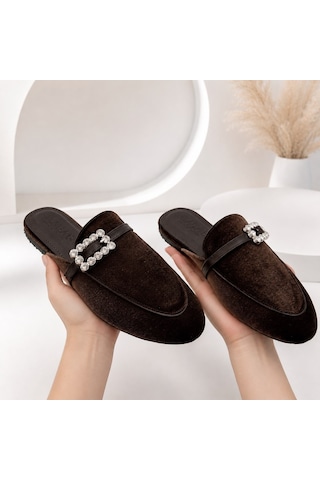 Dabab Shoes Marıgold Kadın Taşlı Tokalı Acı Kahve Kadife Görünümlü Kapalı Burun Düz Taban Mule Terlik Kahverengi