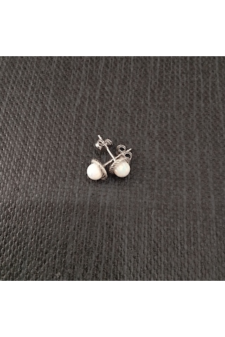 925 Ayar Beyaz Opal Taş Tasarımlı Kadın Gümüş Küpe - Sade Ve Şık - Tırtıklı Model Gümüş