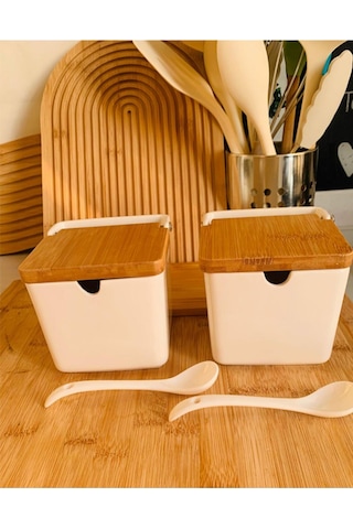 Qerhome 2'li Bambu Standlı Bambu Kapaklı Porselen Kaşıklı Tuzluk Biberlik 260 Ml Gnl Ahşap