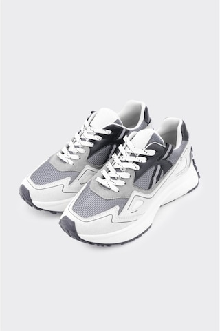 Derinet Yüksek Taban Kadın Sneaker Beyaz Gümüş Beyaz Gümüş