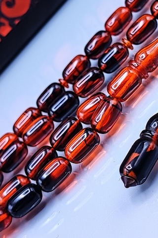 7 x 11 MM Kapsül Mustafa Uysal İmzalı Turuncu Siyah Ateşi Kehribar Tesbih