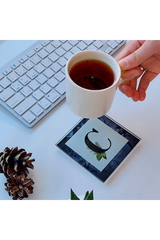 Decorita Cam Bardak Altlığı C Harfli Tasarım 4'lü Takım 10 x 10 CM Çok Renkli