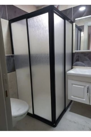 90 90 Siyah Profilli Köşe Mika Duşakabin Siyah