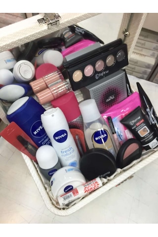 Flormar Nivea 21 Parça Şifreli Kutu Makyaj Set