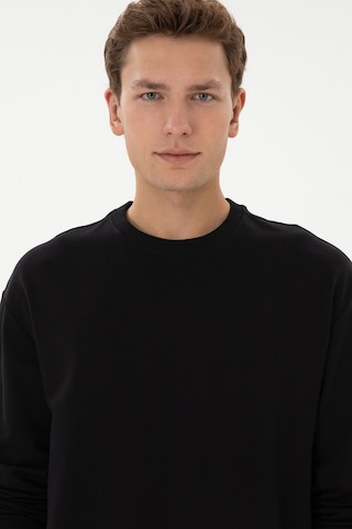 U.S. Polo Assn. Erkek Comfort Fit Bisiklet Yaka Siyah İnce Sweatshirt 50316378-VR046