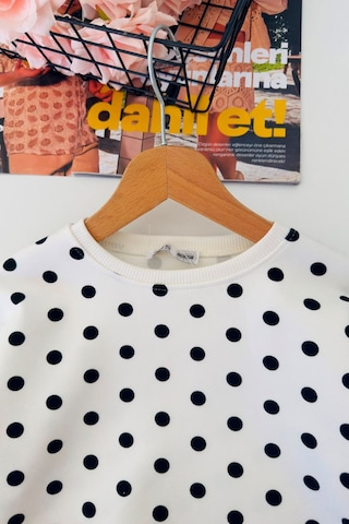Minigimin Cicileri Fırfır Detaylı Puantiyeli Kız Çocuk Sweatshirt - Beyaz