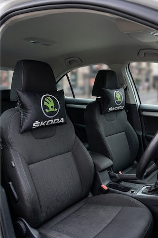 Skoda Araç Uyumlu Dijital Baskılı Seyahat Boyun Yastığı - Şık Tasarım Siyah