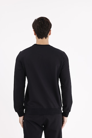 Rowinger Minimal Göğüs İşlemeli Rahat Kalıp Esnek Manşetli Mevsimlik Bisiklet Yaka Sweatshirt Black