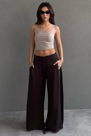 Madmext Kahverengi Yumuşak Dokunuşlu, Yanları Pilili, Modal İçeren Geniş Paça Pantolon Mg2668