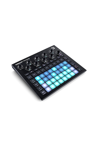 Novation Circuit Tracks Groovebox Synthesizer