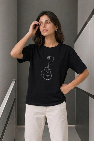 Wear Vexel Kadın Minimal Gitar Baskılı Tişört T-shirt Yazlık Kısa Kol Bisiklet Yaka T-shirt - Siyah Siyah