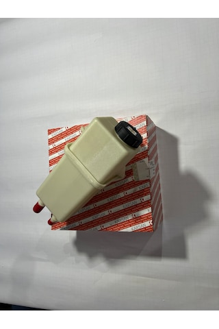 Karsan Jest Hidrolik Direksiyon Kırmızı Yağ Atf Tankı Deposu Bidonu Tüm Jest Modellerine Uygundur 1 Adet