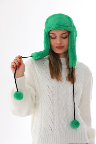 Kadın Yeşil Kürklü Kulaklıklı Peluş Şapka Yeşil