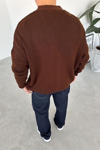 Kahverengi Düğmeli V Yaka Relaxed Triko Hırka Kahverengi
