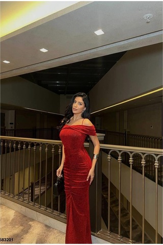 Lior Design Kadın Trend Degaje Yaka Yırtmaçlı Kemerli Abiye Elbise Kırmızı