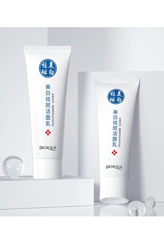 Bioaqua Leke ve Çil Karşıtı Aydınlık Görünüm Veren Yüz Temizleyici 80 G