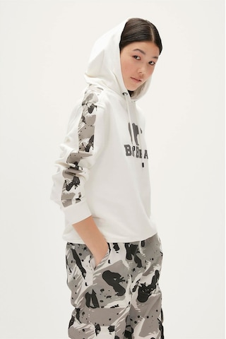 Bad Bear Gwen Kadın Beyaz Sweatshirt 23.04.12.010-c04 001