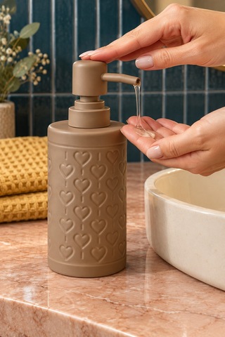 Rosıe Vizon Kabartma Kalp Desenli Yuvarlak Seramik Sıvı Sabunluk 350 Ml Karışık